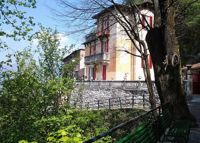 Il Balcone Sul Брунате